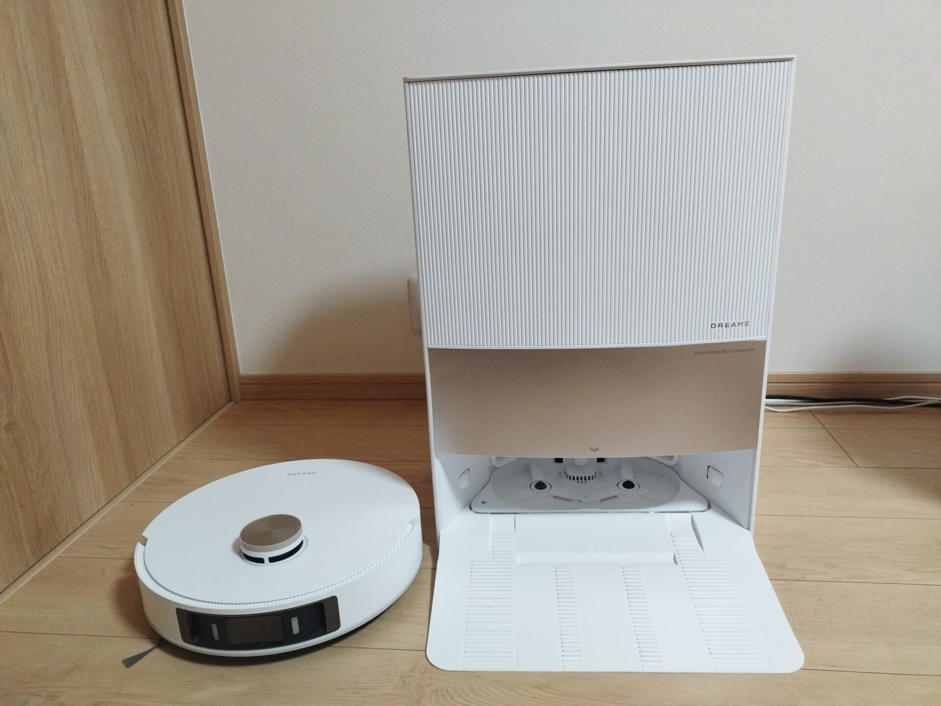 壁際をモップするロボット掃除機✨DreameBot L20 Ultra Complete 壁際をモップするロボット掃除機✨DreameBot L20 Ultra Complete