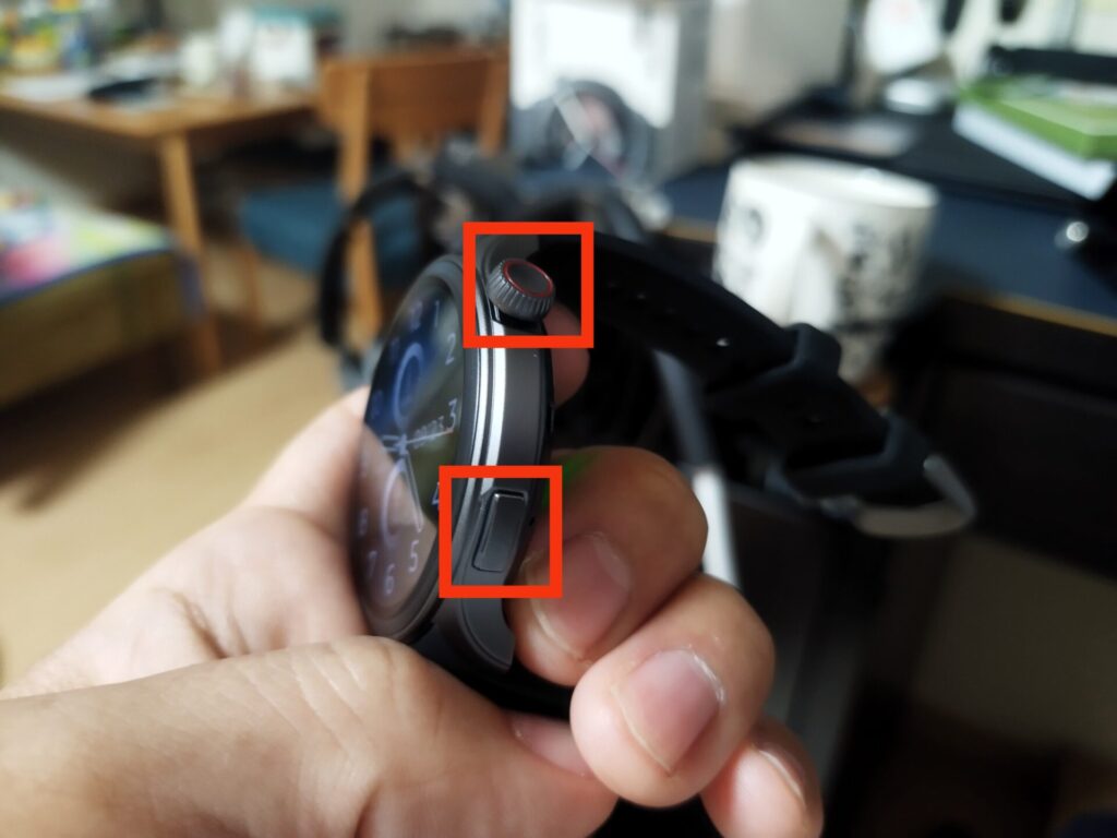Amazfit BALANCEはサイドにボタンが2つ