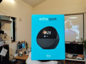 Echo Spotの箱