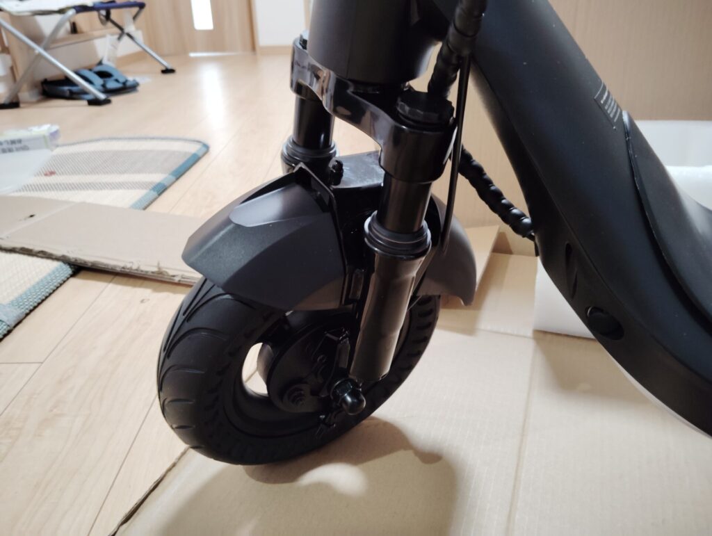 EVEREST XING EX 15 PROの前輪