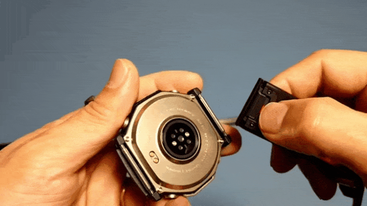 T-Rex Ultra 2のバンドはつけやすいGIF画像