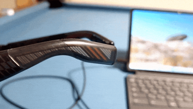 VITURE Luma Ultraの起動時にライトが付くGIF画像