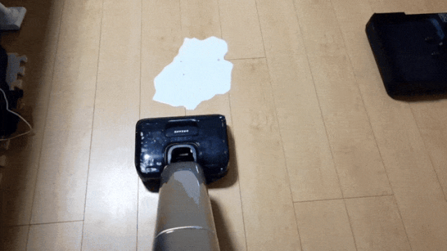 Dreame T16で牛乳を吸引